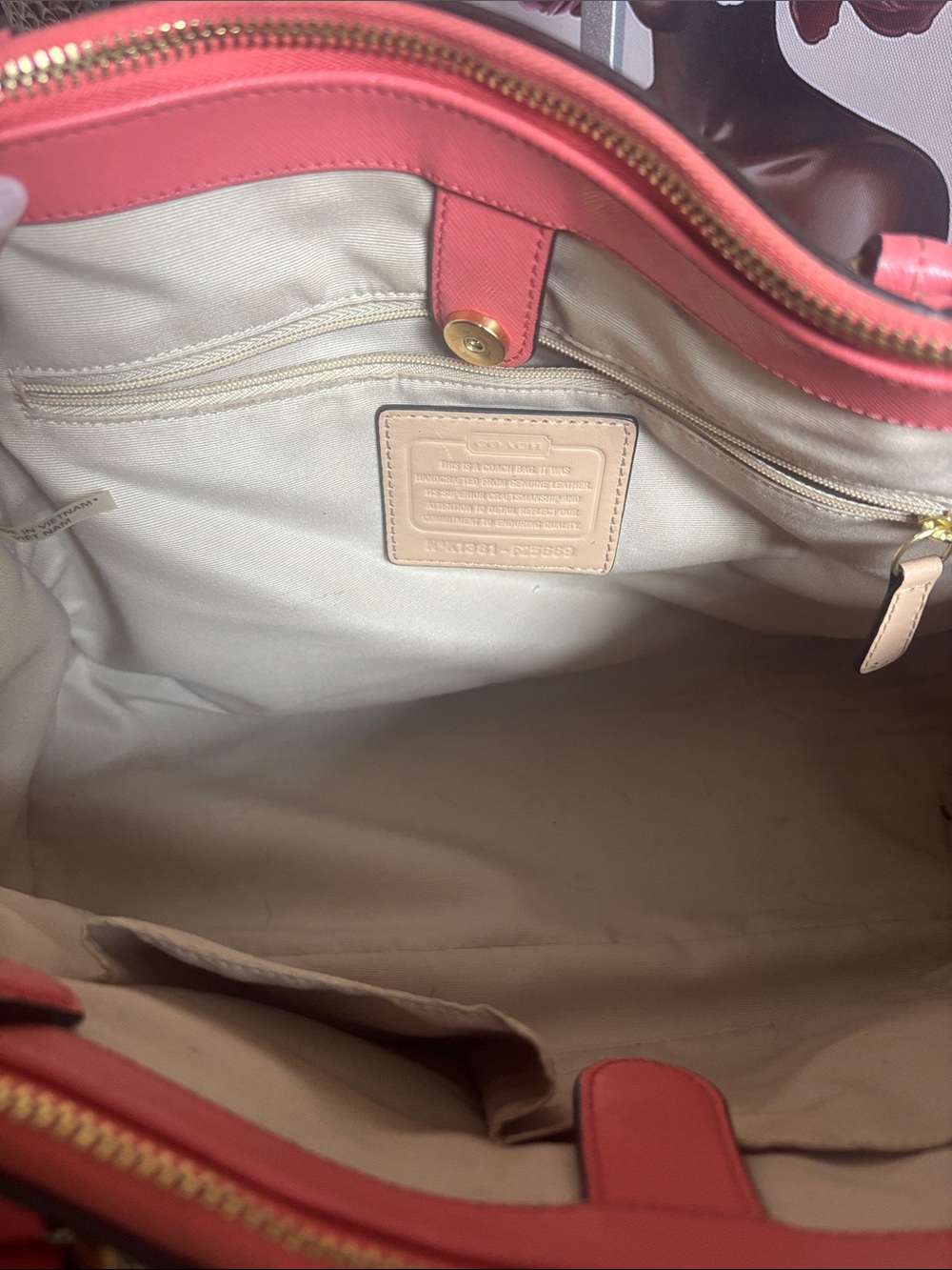 🌸 COACH Peyton Leather Jordan Double Zip Carryall in Coral (#F25669) 🌸 - Picture 3 of 7